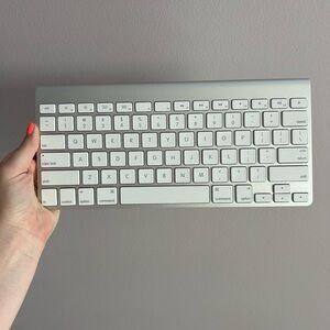 Apple Wireless Keyboard